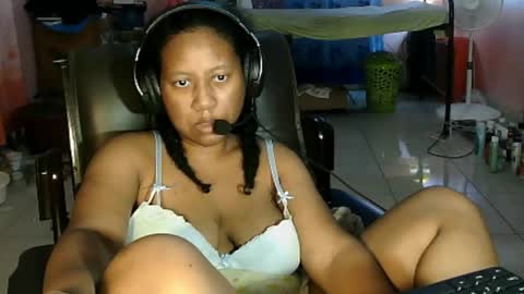 Eirondra Valeen online show from February 21, 8:26 am