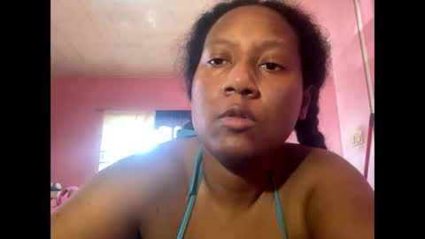 Eirondra Valeen online show from March 19, 1:15 pm