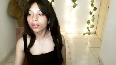 Snapshot of eiviiy1609 chatting on September 29, 2:11 pm eiviiy1609 online show from September 29, 2:11 pm