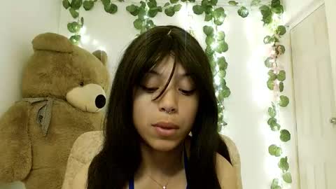 Snapshot of eiviiy1609 chatting on October 4, 2:11 pm eiviiy1609 online show from October 4, 2:11 pm
