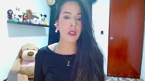 Snapshot of ela_3611 chatting on January 22, 2:26 am ela_3611 online show from January 22, 2:26 am