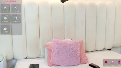 ela_ebony_ online show from March 23, 5:52 pm