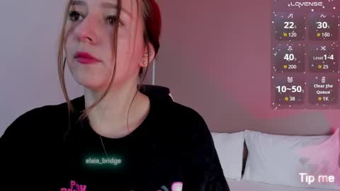 E L A I A online show from June 5, 11:49 am