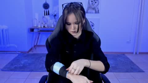 Snapshot of elainebeness chatting on January 14, 4:29 pm Your sweet girl online show from January 14, 4:29 pm