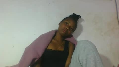 elalia1234 online show from September 24, 3:16 am