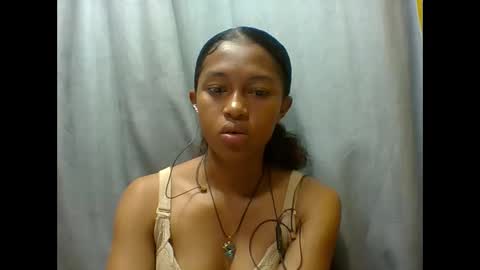 Snapshot of elaliealdy chatting on September 27, 11:06 am elaliealdy online show from September 27, 11:06 am