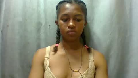 Snapshot of elaliealdy chatting on September 9, 1:55 pm elaliealdy online show from September 9, 1:55 pm