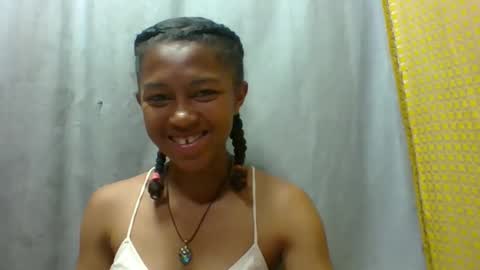 Snapshot of elaliealdy chatting on September 15, 7:05 am elaliealdy online show from September 15, 7:05 am