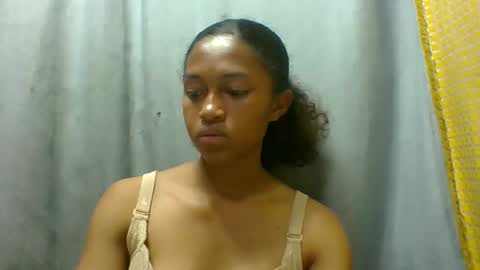 Snapshot of elaliealdy chatting on September 10, 4:40 pm elaliealdy online show from September 10, 4:40 pm