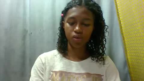 Snapshot of elaliealdy chatting on September 12, 6:25 am elaliealdy online show from September 12, 6:25 am