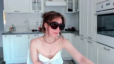 ELA 3 online show from July 28, 6:22 am