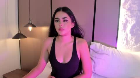 elara_bloom_ online show from April 28, 2:27 am