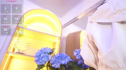 Elasummeer online show from November 14, 11:43 am