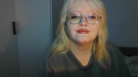 elayne_sweet online show from June 5, 6:52 am