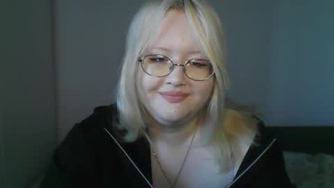 elayne_sweet online show from April 27, 6:10 am