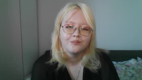 elayne_sweet online show from April 13, 8:26 am