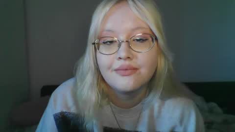 elayne_sweet online show from April 26, 6:00 am