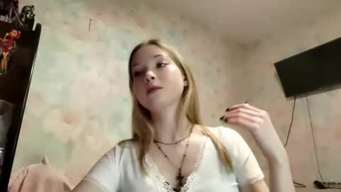 MIa online show from April 2, 11:29 am