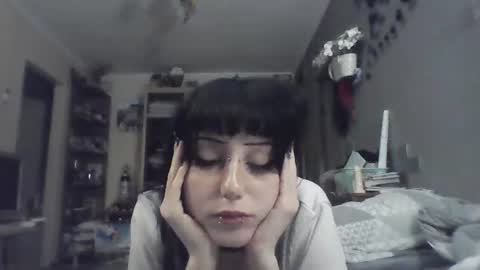 Lia online show from June 9, 9:25 pm