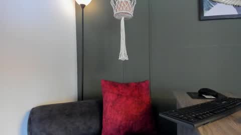 Elecktra online show from April 25, 3:53 pm