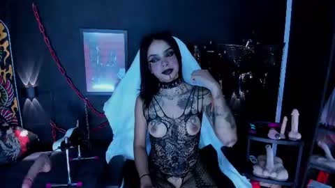 Electra online show from June 12, 5:10 pm