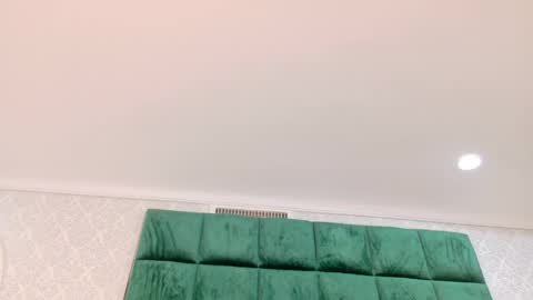 elektradoll1 online show from May 2, 12:41 pm