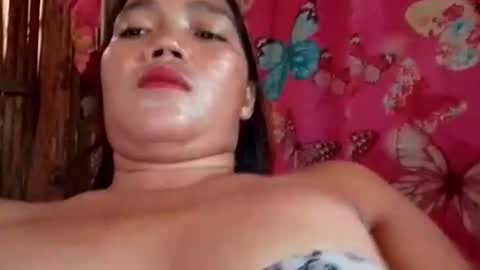 Snapshot of elena_babe33 chatting on October 18, 2:03 am elena_babe33 online show from October 18, 2:03 am