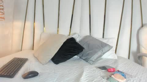 Elena online show from April 20, 7:06 pm