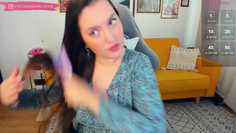 Snapshot of elenalooove chatting on January 24, 8:13 am Elena insta yourdream 1ove online show from January 24, 8:13 am