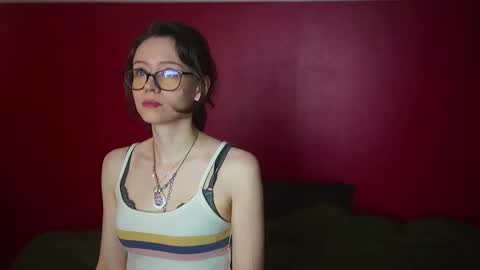 Emma online show from March 25, 7:39 pm