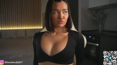 Eli  online show from April 28, 3:38 pm