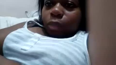 Snapshot of elianis598477 chatting on January 19, 5:48 am elianis598477 online show from January 19, 5:48 am