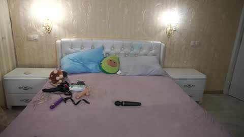 Luna online show from March 17, 3:38 pm