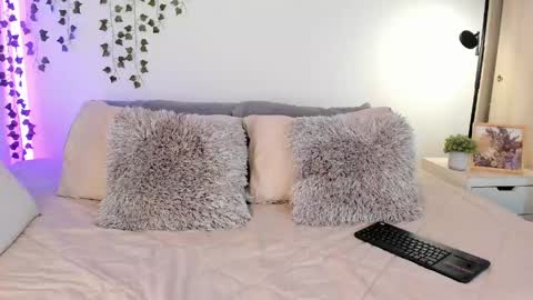 Eli online show from April 27, 10:51 pm