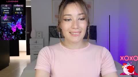 eliiih_ online show from September 18, 6:50 pm