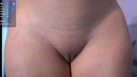 E L I I Z A B E T H   online show from April 28, 2:27 am