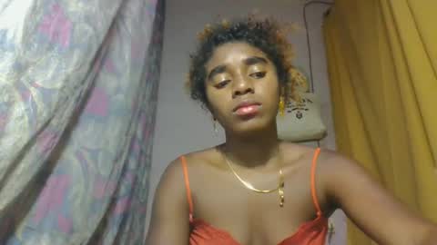 elina981 online show from April 4, 5:50 am