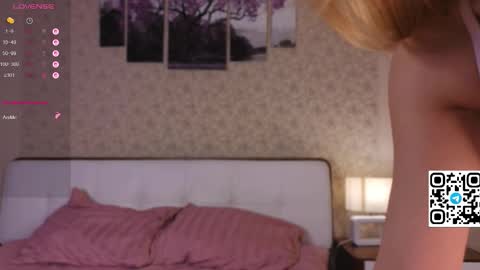 Elina online show from November 11, 1:45 am