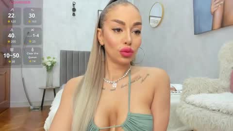 Elina online show from April 15, 7:53 am