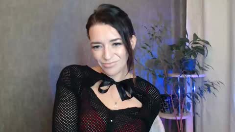 Snapshot of elinapretty chatting on September 28, 11:43 pm Elina online show from September 28, 11:43 pm