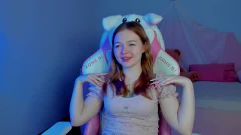 elinavale online show from March 16, 5:44 am