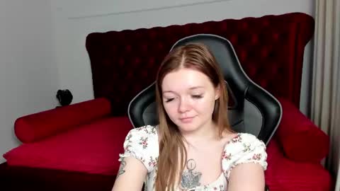 elinavale online show from June 9, 1:38 am