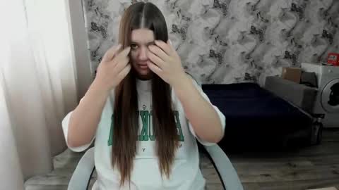 Aletta Oushen online show from April 28, 5:55 am