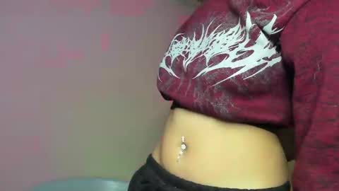 elisabethflores online show from June 22, 7:00 pm