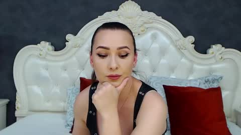 Krissy online show from April 27, 9:06 am