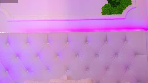 ElisaCharm online show from April 25, 5:10 am