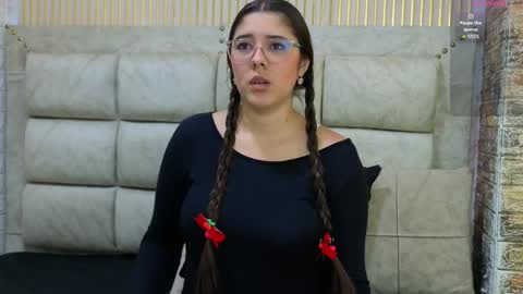 elisvega online show from April 14, 7:58 pm