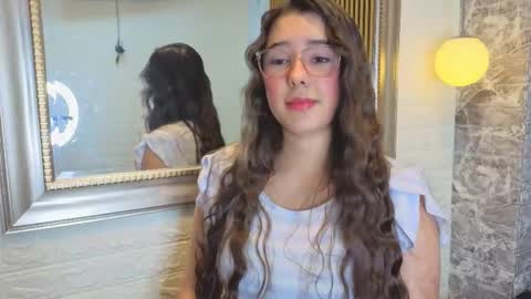 elisvega online show from February 26, 8:19 pm