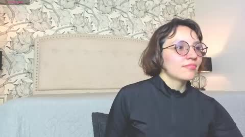 Eliza online show from April 21, 7:32 pm