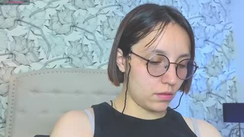 Eliza online show from April 27, 7:22 pm